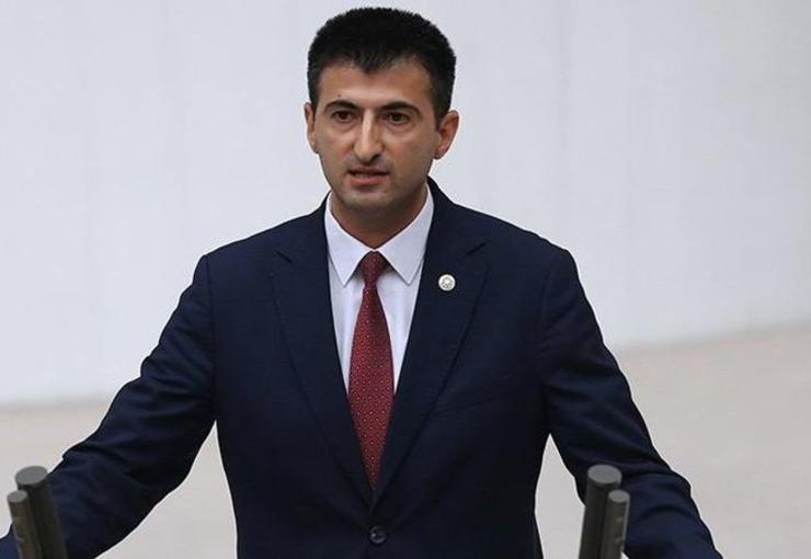İzmir milletvekili Mehmet Ali Çelebi CHP'den istifa etti
